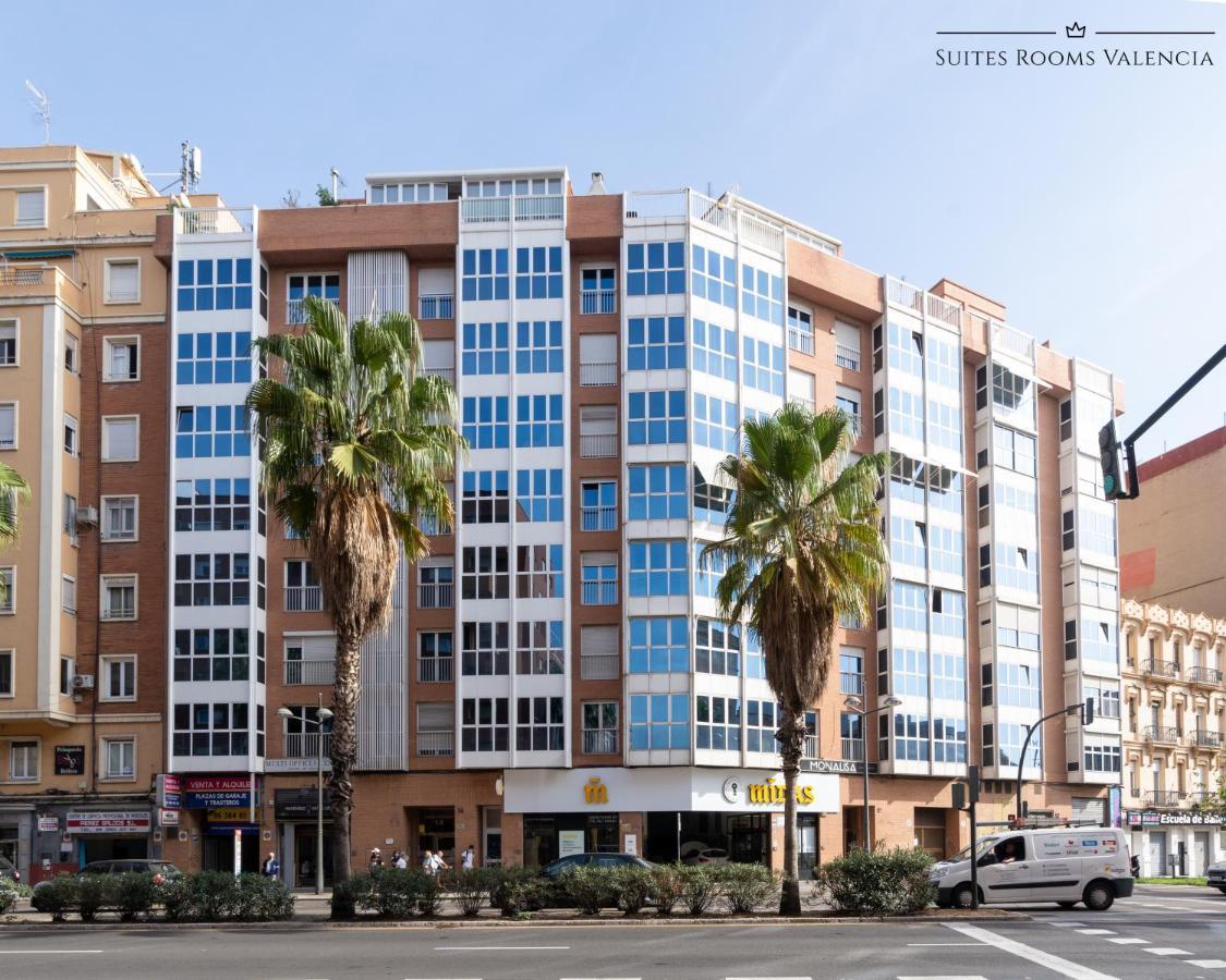 Pension MonaLisa Luxury Suites Valence Extérieur photo