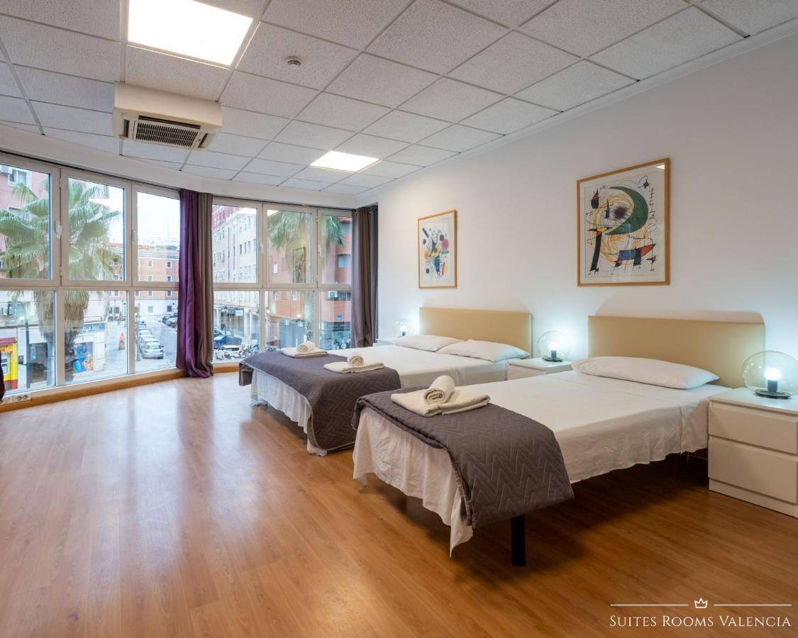 Pension MonaLisa Luxury Suites Valence Extérieur photo